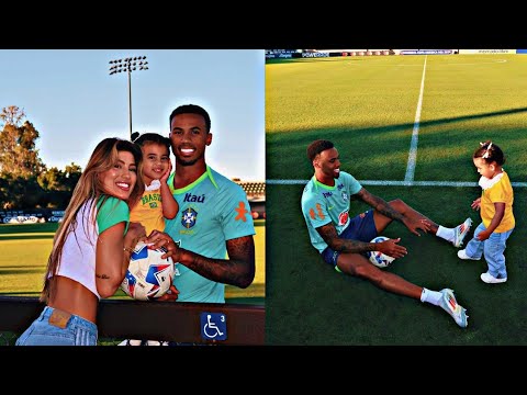 Gabriel magalhaes,Gabriel Martinelli  Enjoyable  Moments  With Family