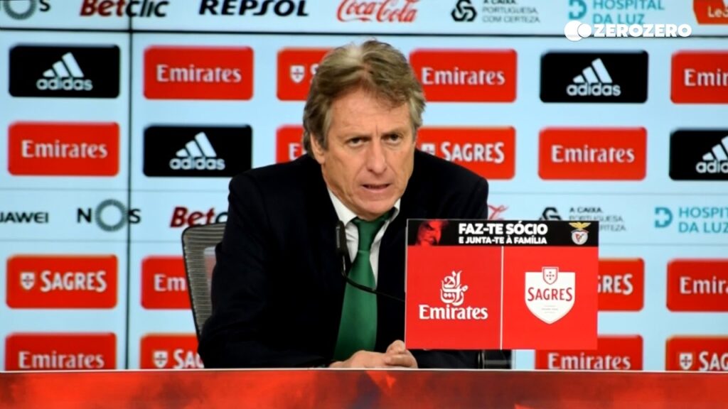 Jesus: «Lembram-se de alguma defesa do Rui Patrício?»