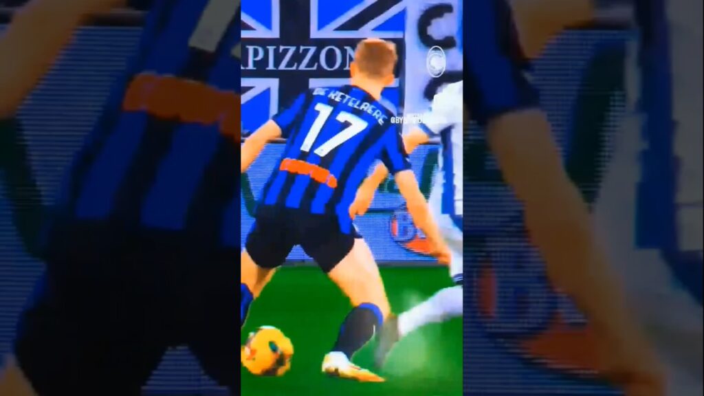 From Milan FLOP to Atalanta STAR! ⭐ Charles De Ketelaere #football #dribbling #skills