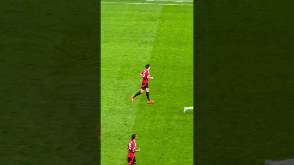 🛡️ MAGUIRE’S FIERCE CAPTAIN’S ORDER! 😤 | “YORO, GET UP!”   EUROPA FINAL 2025 DRAMA Spurs 1 0