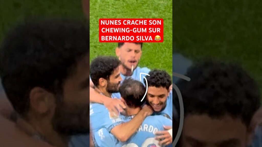 Il lui a vraiment craché son chewing-gum en pleine face 😂 #manchestercity #matheus #footballvideo
