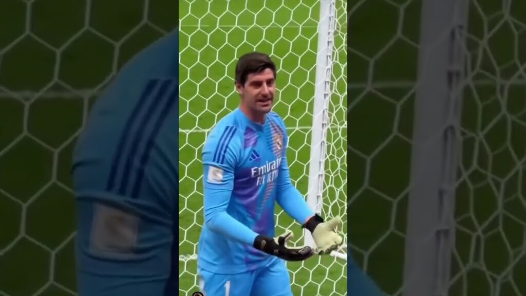 Topu vermedi! #courtois #football #realmadrid #madrid #laliga #goalkeeper #soccer #españa #spain