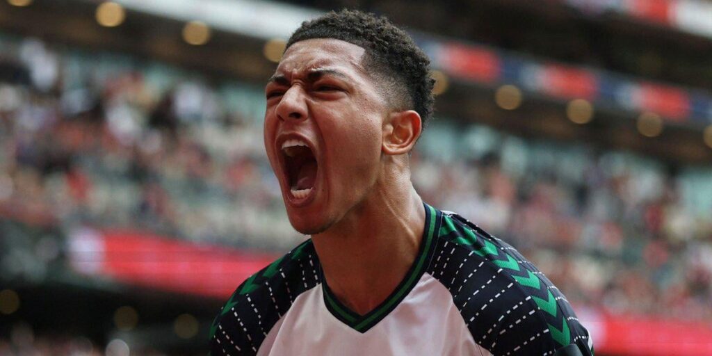 Jobe Bellingham's Sunderland has now earned promotion to the EPL following the Championship play-off final victory over Sheffield United. 

Now, his decision about his future is imment. A reminder: BVB's intent is to sign the player before the start of the Club World Cup. 
[@RNBVB]