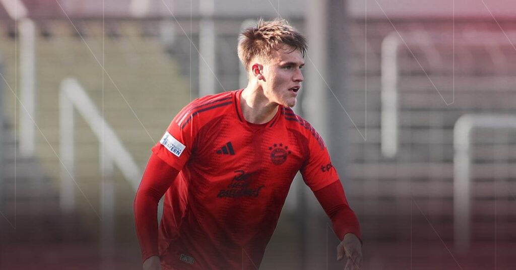Extension of Paul Scholl's contract and loan to Karlsruher SC