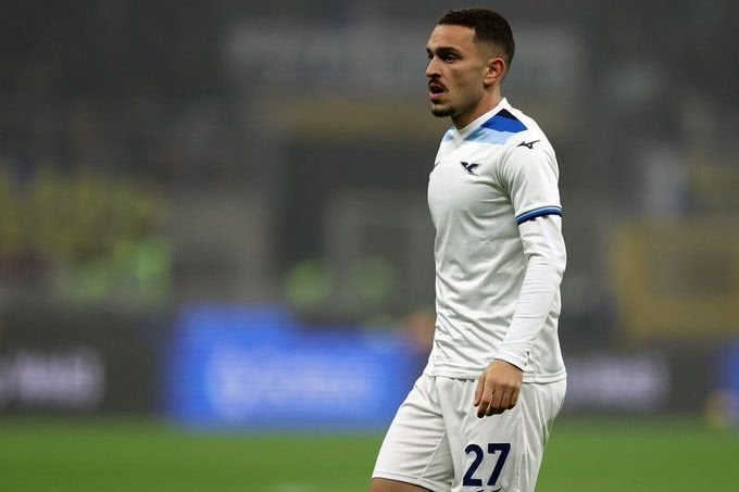 Despite his very limited game time, partly due to injuries, Lazio are considering signing Arijon Ibrahimović permanently. The management of the Italian club believes in the player's potential. Lazio have an option to buy worth €8m. A final decision has not been made yet @SPORTBILD