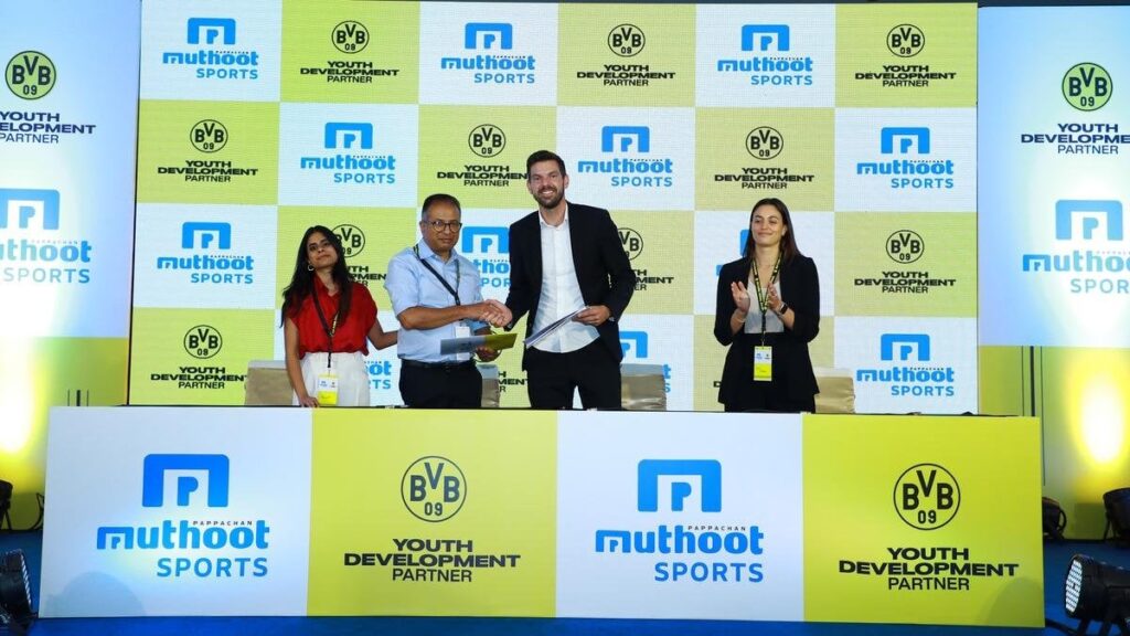Muthoot signs a partnership with Bundesliga giant Borussia Dortmund