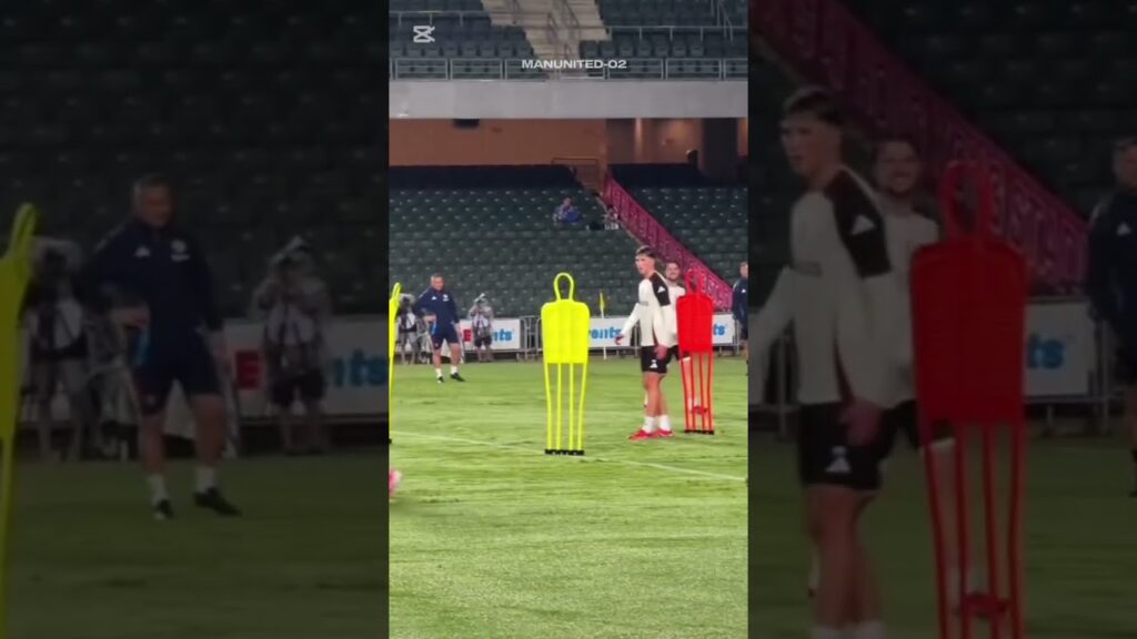 EXCLUSIVE: Mason Mount Back in Action! 🇭🇰 | Man Utd Training Session in Hong Kong