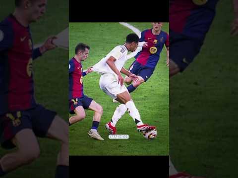 Jude Owns Yamal And Pedri At The Same Time 🫦🔥......#bellingham #judebellingham  #realmadridcf