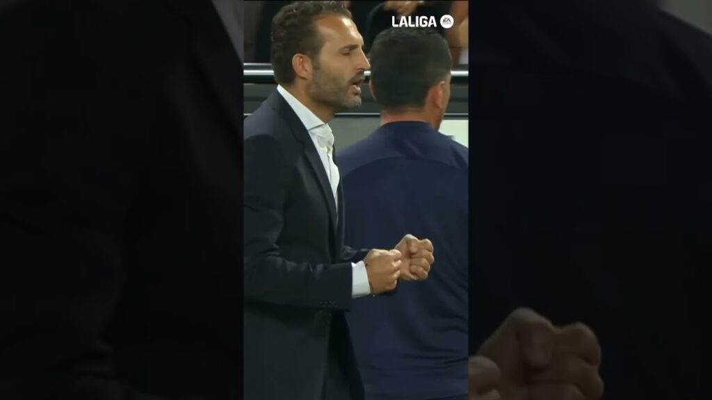 😘 La celebración de Hugo Duró en el #ValenciaVillarreal 🦇🟡 #LaLigaHighlights