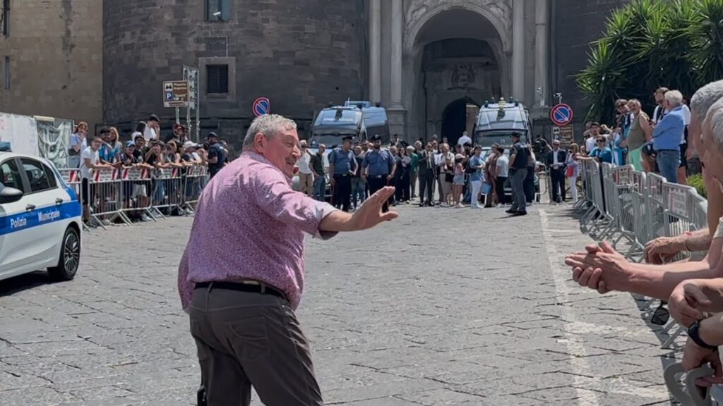 Cittadinanza Mertens, arriva STARACE: guardate che succede 😍