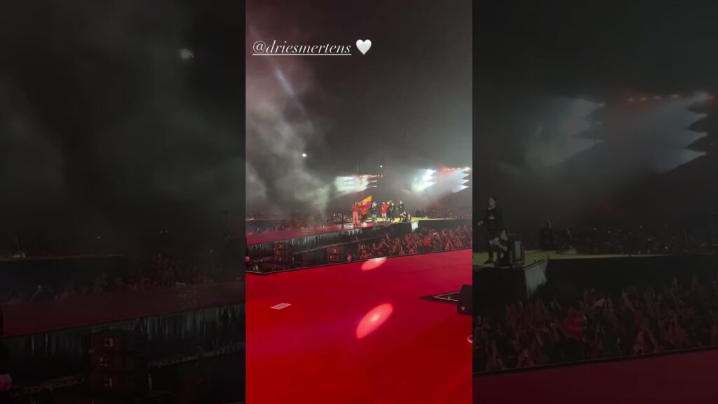 Dries Mertens, eşi ve Ciro ile sahnede herkesi ağlattı ! Hoşçakal efsane #mertens #galatasaray