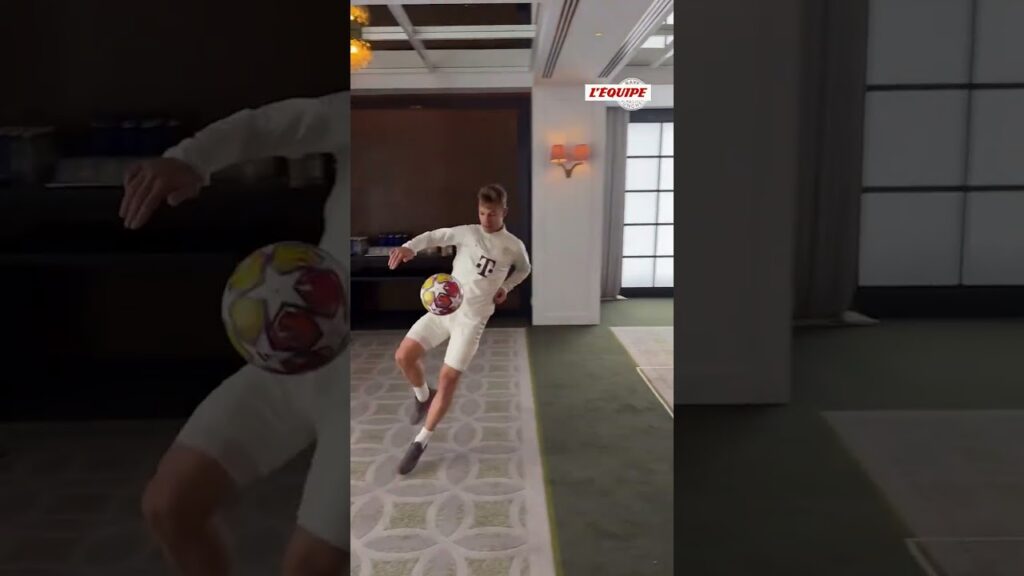 🤯 Les joueurs du Bayern Munich, Joshua Kimmich et Leon Goretzka, s'amusent au football-tennis
