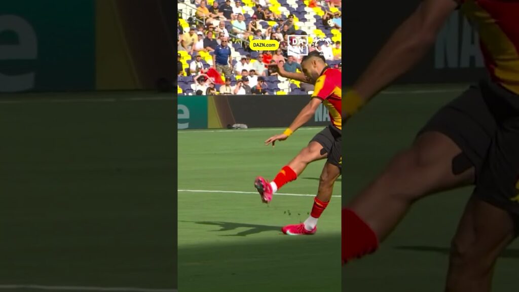 ¿ES UN PÁJARO? ¿ES UN AVIÓN? NO, ES DON HUGO LLORIS CON 38 AÑOS 🇫🇷🔥