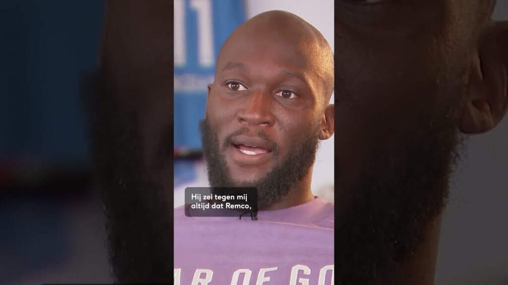 Romelu Lukaku doet zijn petje af voor Remco Evenepoel. #Voetbal #romelulukaku