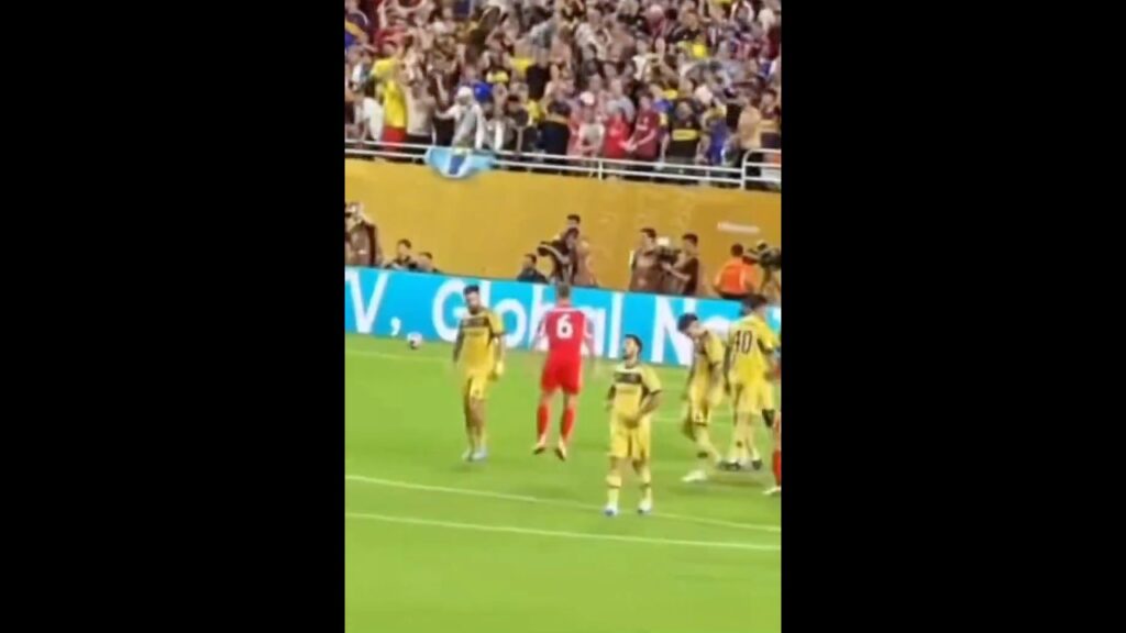 Joshua Kimmich celebrating Olise's goal | Bayern vs Boca Juniors | FIFA Club World Cup 2025 USA