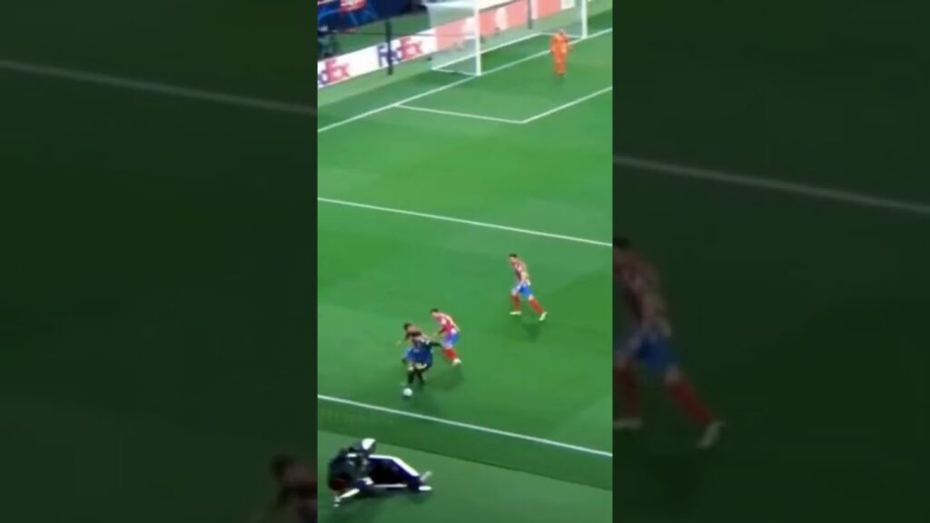 Alex Telles Beautiful Skill vs Atletico Madrid ❤️ #ucl #mufc #telles 💓