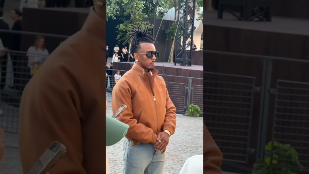 ❤️ Jules Koundé lors de son passage au Fashion Week de Paris (Barça) #football #shorts