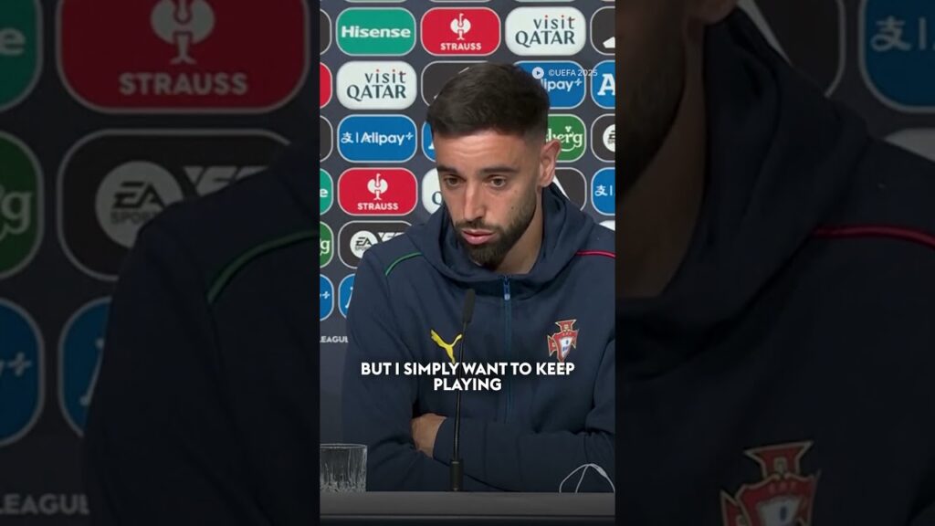 Bruno Fernandes on rejecting move to Saudi and staying at Man Utd 🔴