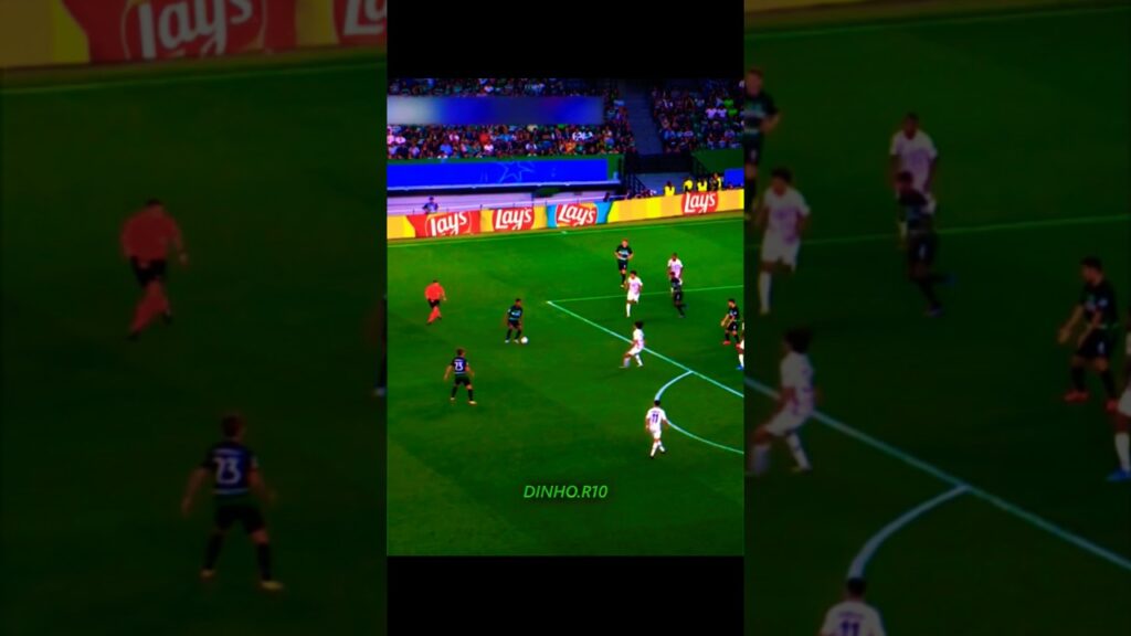 Zeno Debast ✨️ #football #skills #championsleague