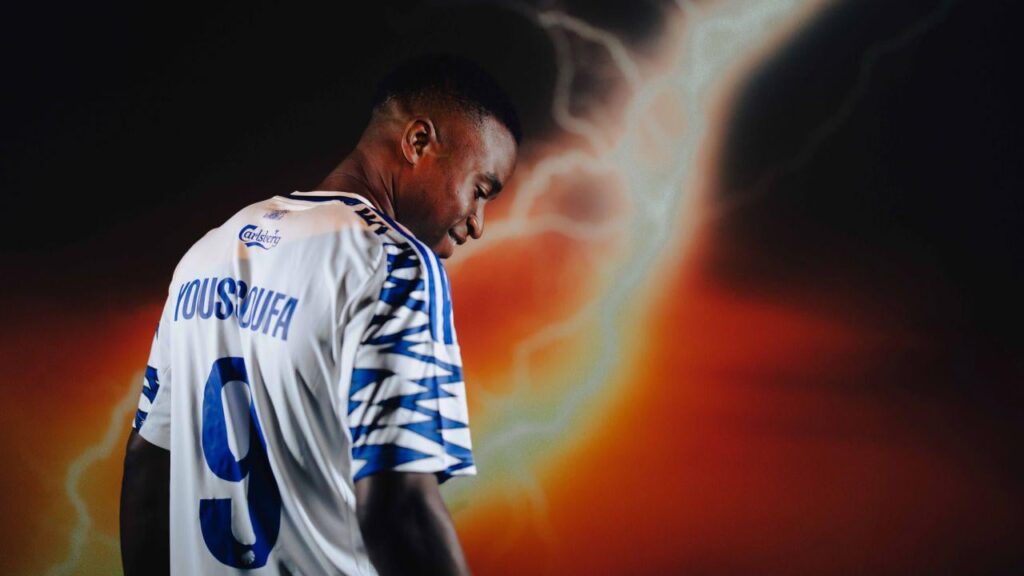 Copenhagen signs Youssoufa Moukoko