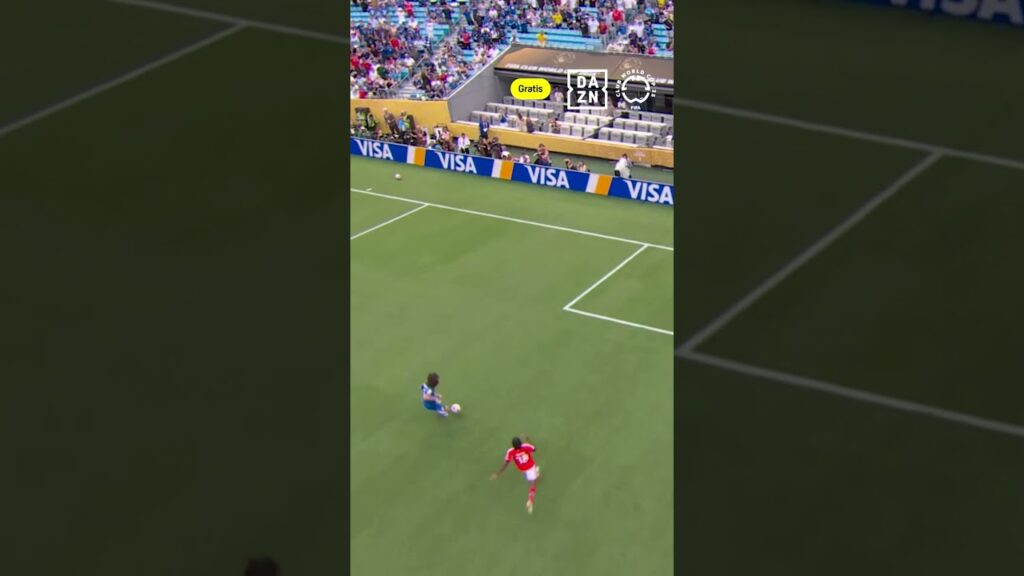 ¡LA QUE TUVO CUCURELLA! 🔥Salvada espectacular de António Silva bajo palos #FIFACWC