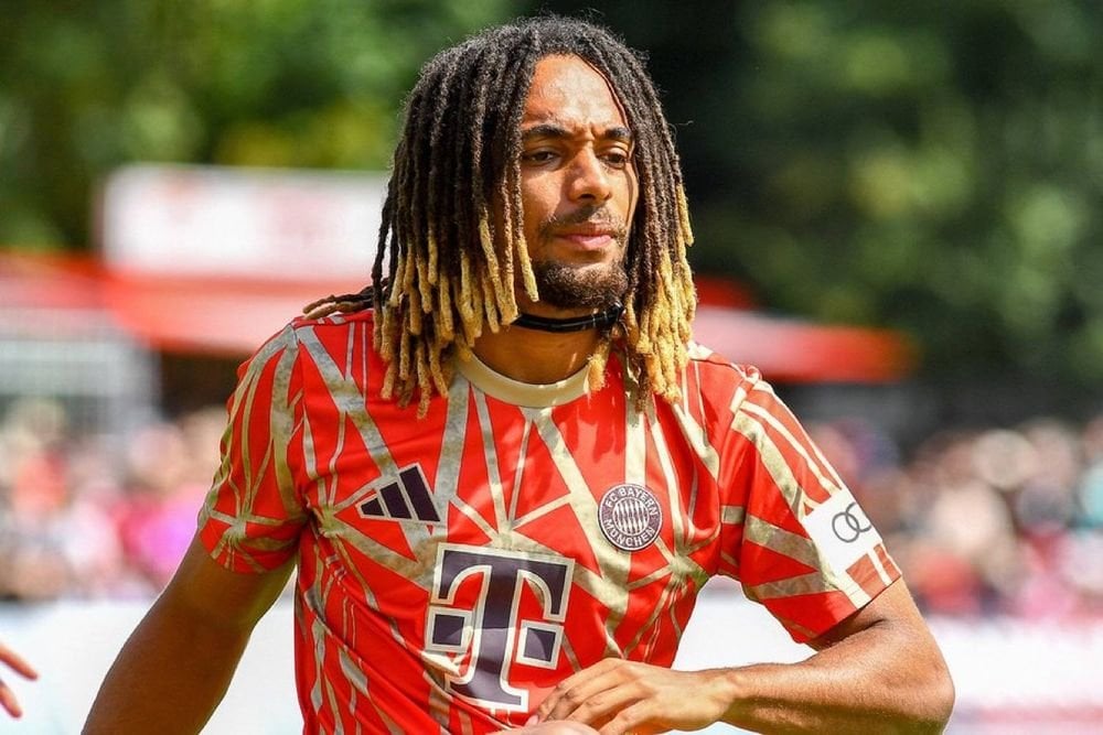 Galatasaray have made progress with Bayern regarding a loan deal for Sacha Boey. Negotiations are continuing to include a suitable option to buy in the deal [@burhancanterzii]