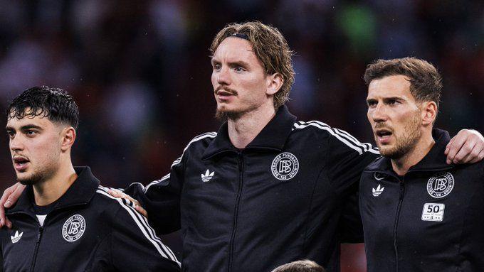 A few happenings from the past few days regarding Nick Woltemade, according to @BILDamSONNTAG • On Tuesday there was a supervisory board meeting in Munich where the Woltemade deal was approved. Uli Hoeneß was there and is a supporter of the transfer • On Thursday night, Max Eberl called....