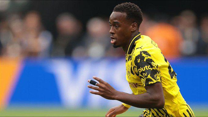 Max Eberl and Borussia Dortmund CEO Hans-Joachim Watzke held a meeting in Germany over Jamie Gittens. BVB want at least €65m for the Englishman - but the player wants to join Chelsea. The English club's latest offer was worth €35m fixed plus €20m in add-ons. [@RNBVB]