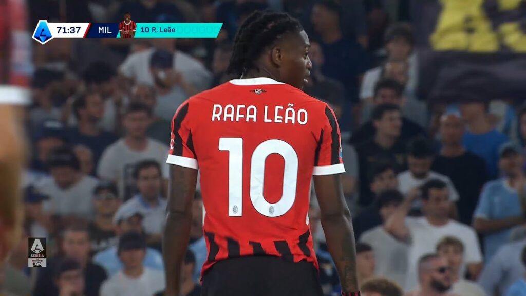 Rafael Leão Makes Football Look Easy 🤩