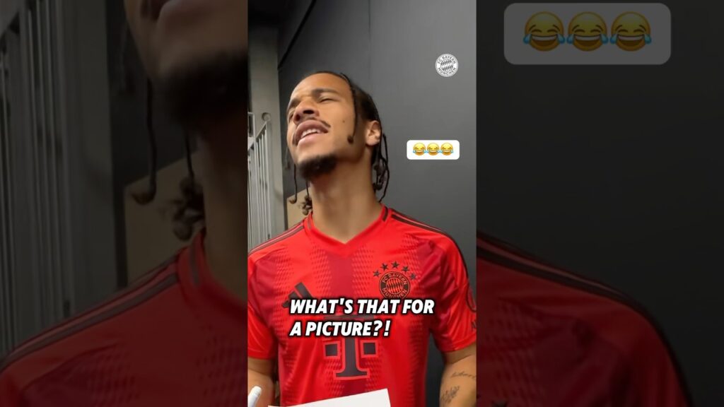 Leroy Sané and Michael Olise signing their old photos