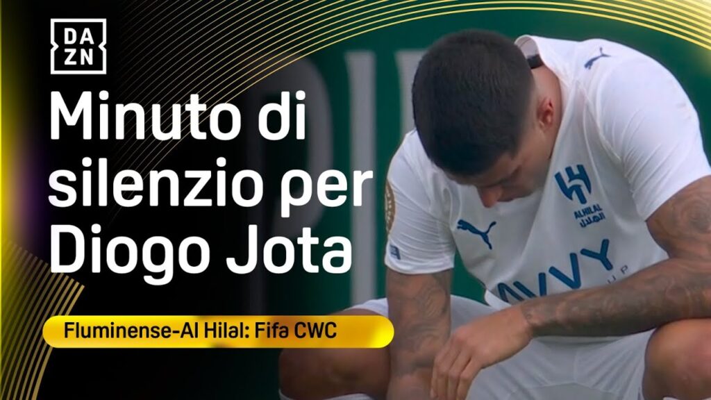 Il minuto di silenzio per DIOGO JOTA e ANDRÉ SILVA: lacrime in campo | FIFA CWC | DAZN