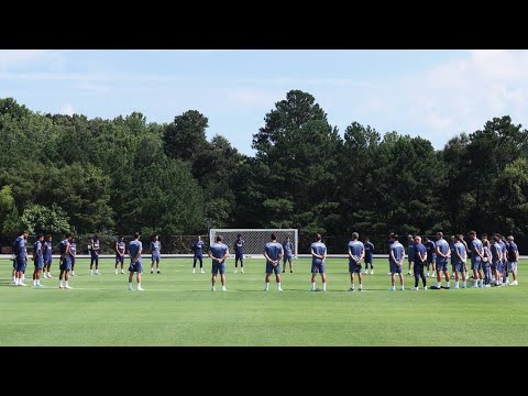 π Mendes, Vitinha & Neves were Portugal teammates silence in psg training for the late Diogo Jota π Mendes, Vitinha & Neves were Portugal teammates silence in psg training for the late Diogo Jota