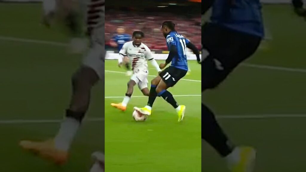 Jeremie Frimpong vs Ademola Lookman | ALL DUELS ⚔️ #frimpong