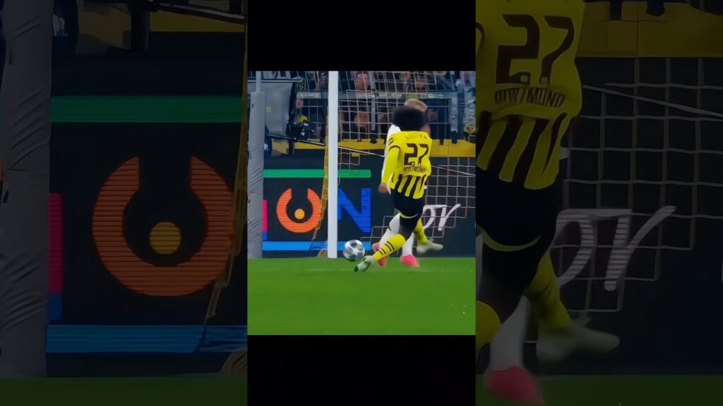 Karim Adeyemi😮‍💨#karimadeyemi #footballshorts #incrediblegoals #ucl #beautifulgoal