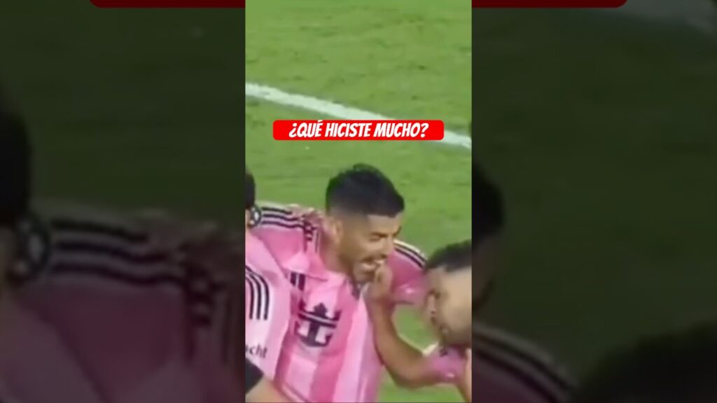 LUIS SUÁREZ le MORDIÓ LA MANO A JORDI ALBA ¿Otra vez? #shorts