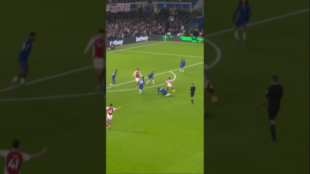 Arsenal Timber solo skill😎🤪vs Chelsea(EPL) #arsenal #ars #timber #skill #solo #coyg #football