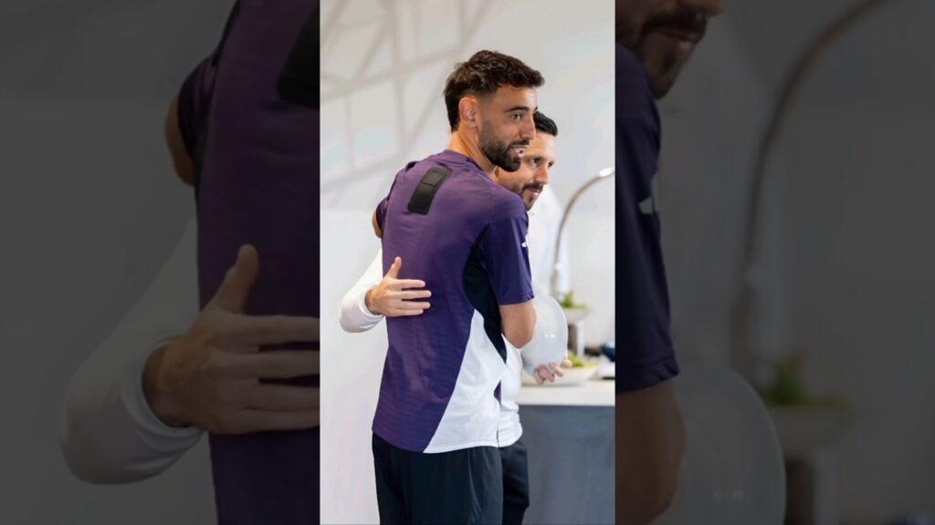 Bruno Fernandes arriving back for pre-season ft Dalot,Dorgu 💪