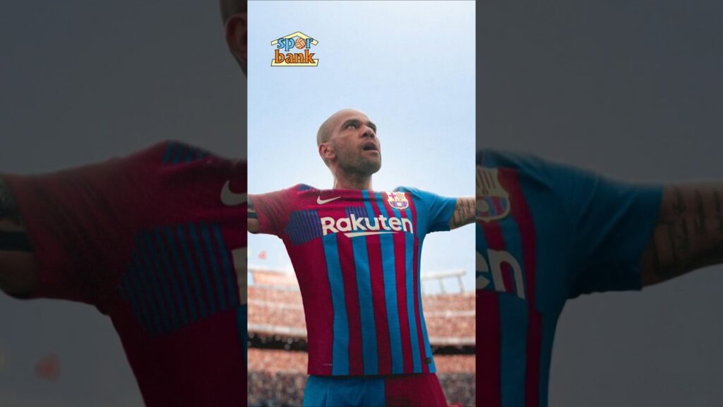 Film gibi geri dönüş: 6 yıl sonra Barcelona formasıyla Camp Nou'ya çıkan Dani Alves