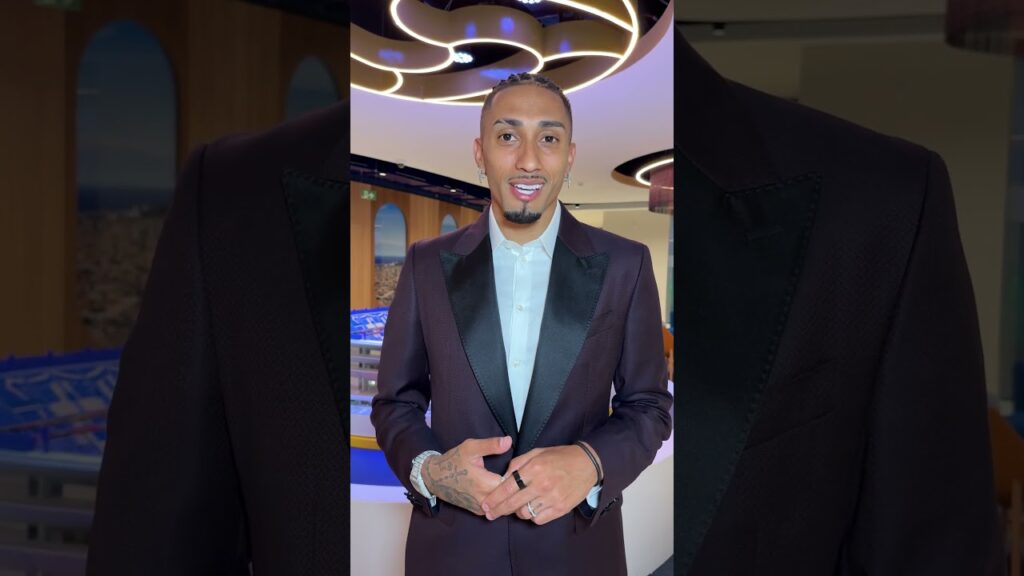 Listen up culers, Rapha has a message for you! 🫵  #fcbarcelona #raphinha