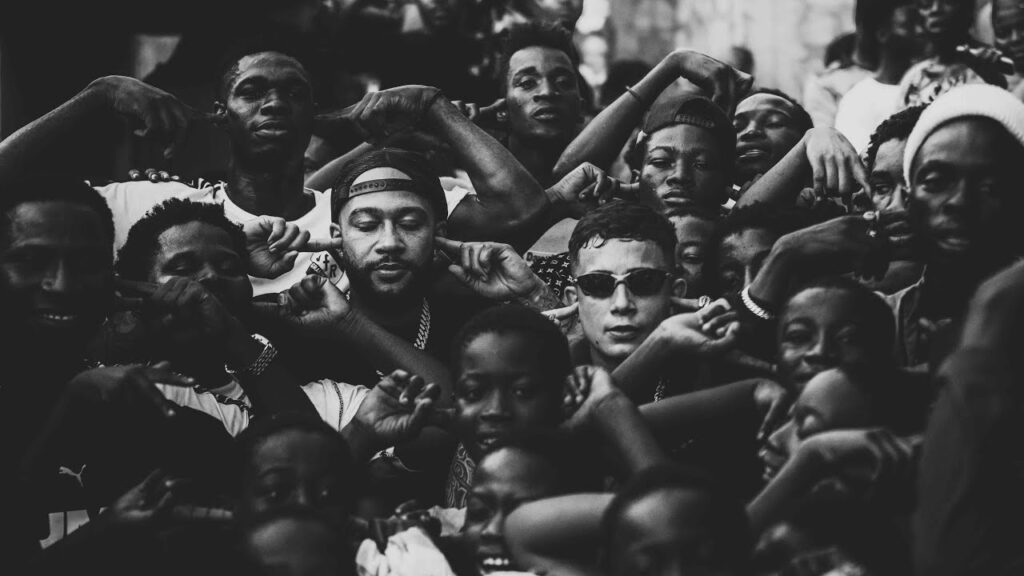 Memphis Depay, MC Hariel - Falando com as favelas(CLIPE OFICIAL)