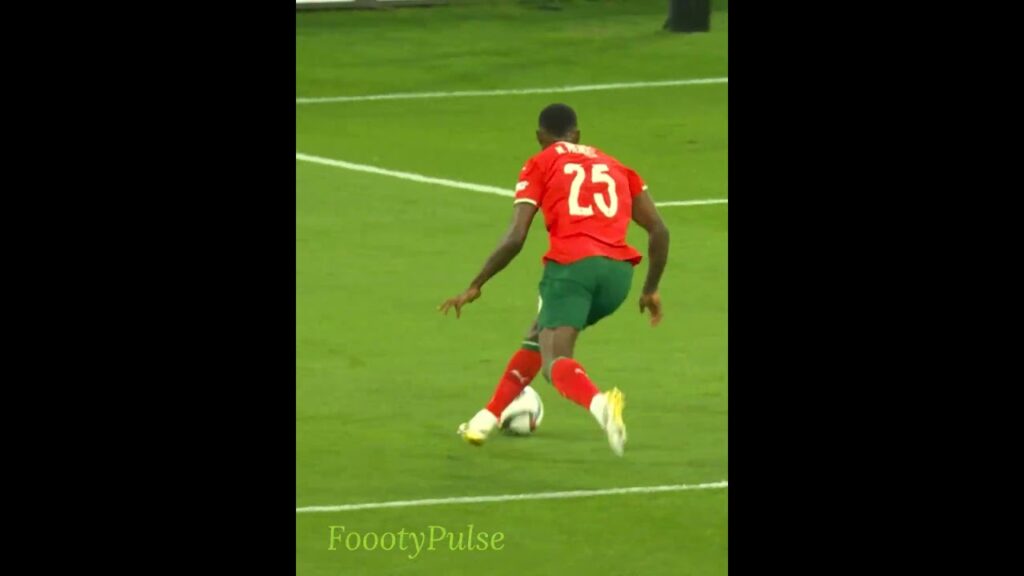 Nuno Mendes vs Yamal🥶  #football #portugal #spain