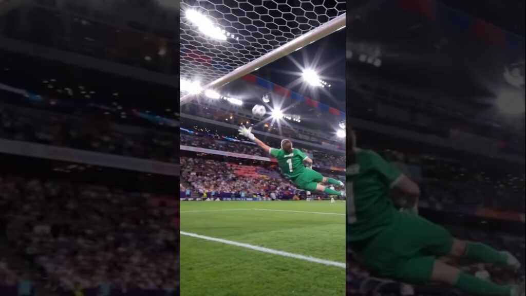 Best Goalkeeper Saves || #womensfootball #goalkeeper #saves #football