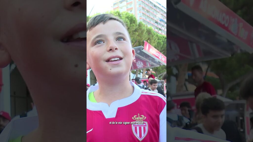 𝘼𝙣𝙨𝙪 𝙁𝙖𝙩𝙞 a participé à une séance de dédicaces au sein du Village AS Monaco ❤️🤍