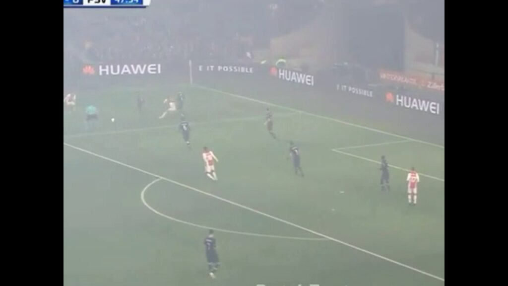 Davy Klaassen Outrageous Goal v PSV