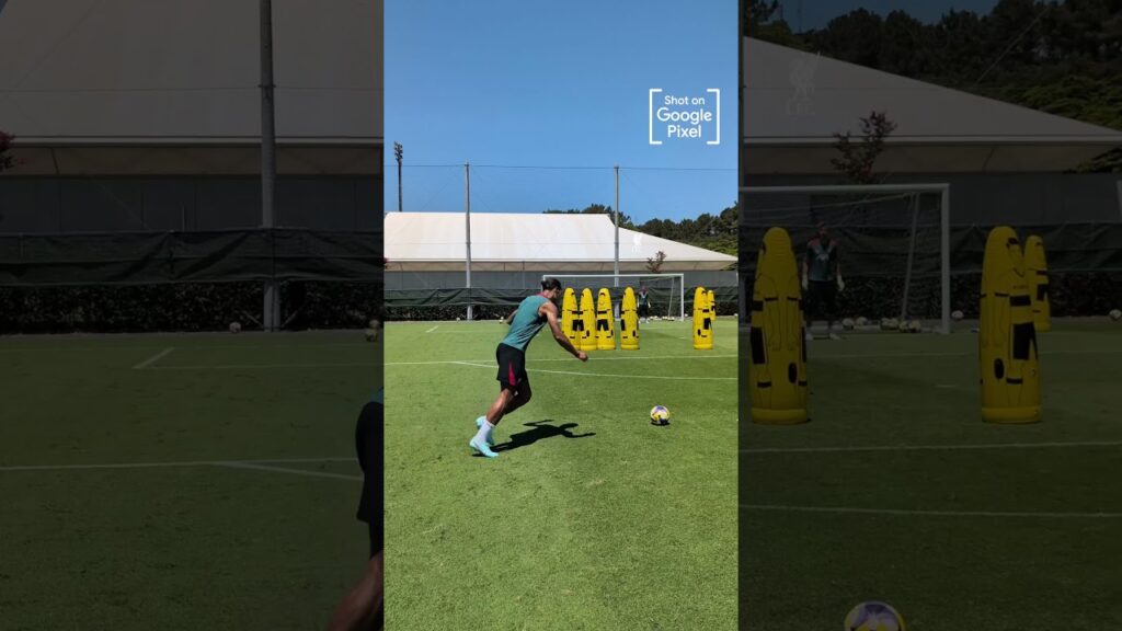 Van Dijk free-kicks 🎯