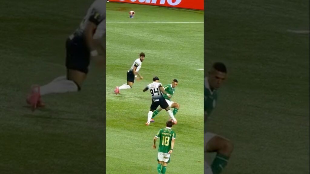 DRIBLE HUMILHANTE DE MEMPHIS DEPAY! #memphis #memphisdepay #skills