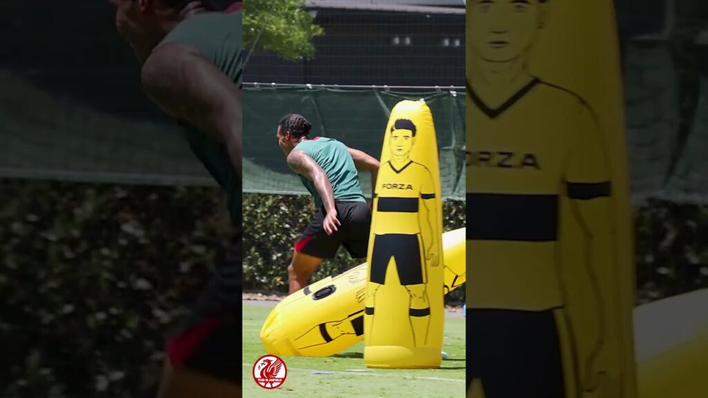 Mo Salah and Virgil van Dijk kept the intensity 𝒉𝒊𝒈𝒉 in Liverpool training! 🥵