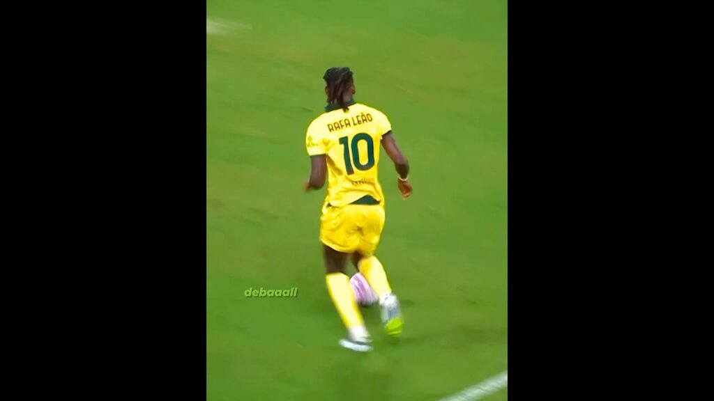 Rafael Leao Got Response From Szaboszlai 🥶