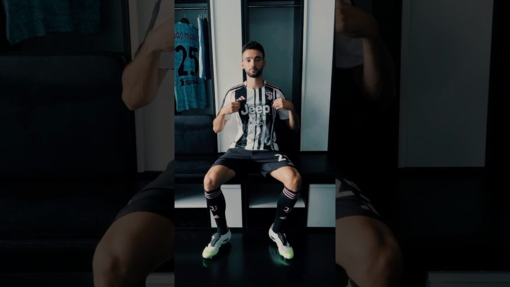 Joao Mario is now a Bianconero ⚪️⚫️ #welcome #newplayer #juventus