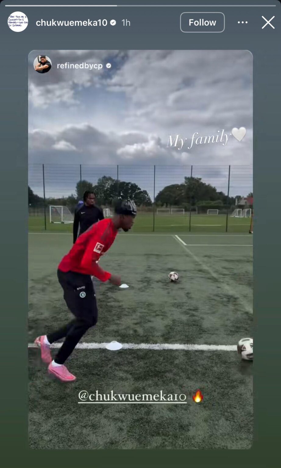 Wow did anyone else catch Chuk wearing a Bayern kit while training? Am I looking too deep into this?